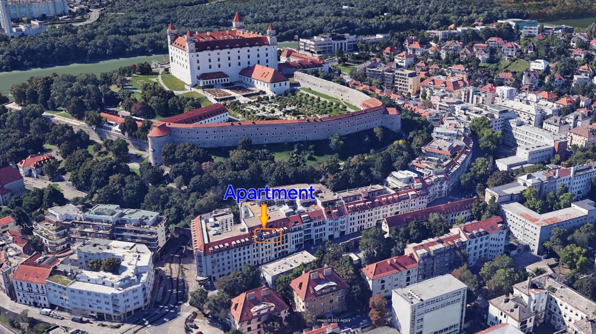 New Design Top-Class Suite Next To The Castle-Free Parking-Terrace ブラチスラヴァ エクステリア 写真